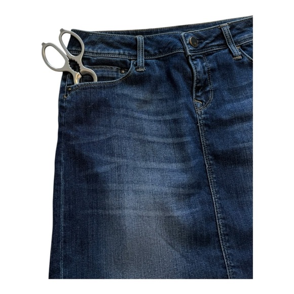 Mavi Gold Women’s Dark Wash Denim Skirt - Size Small - Picture 5 of 13